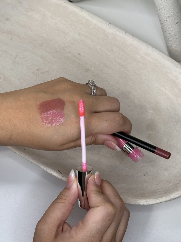 Lip Gloss & Liner Set